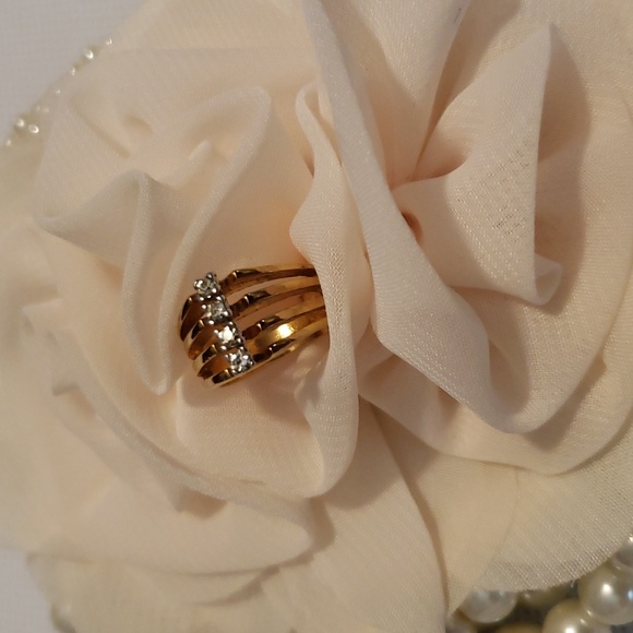 💞 18Kt HGE CZ RING - Picture 2 of 7